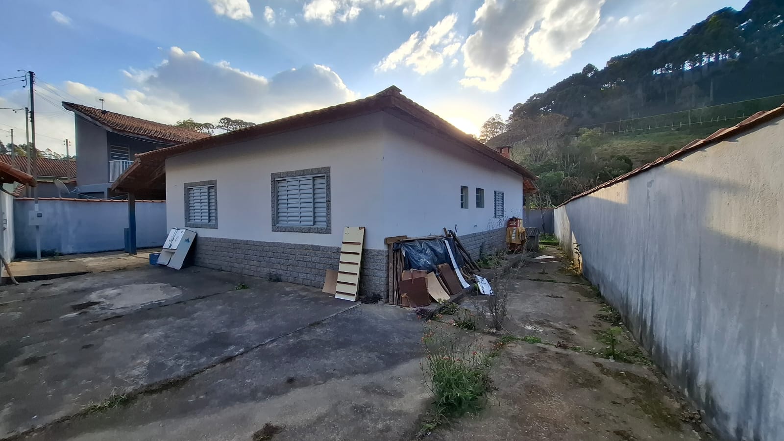 inbound374178705675714105