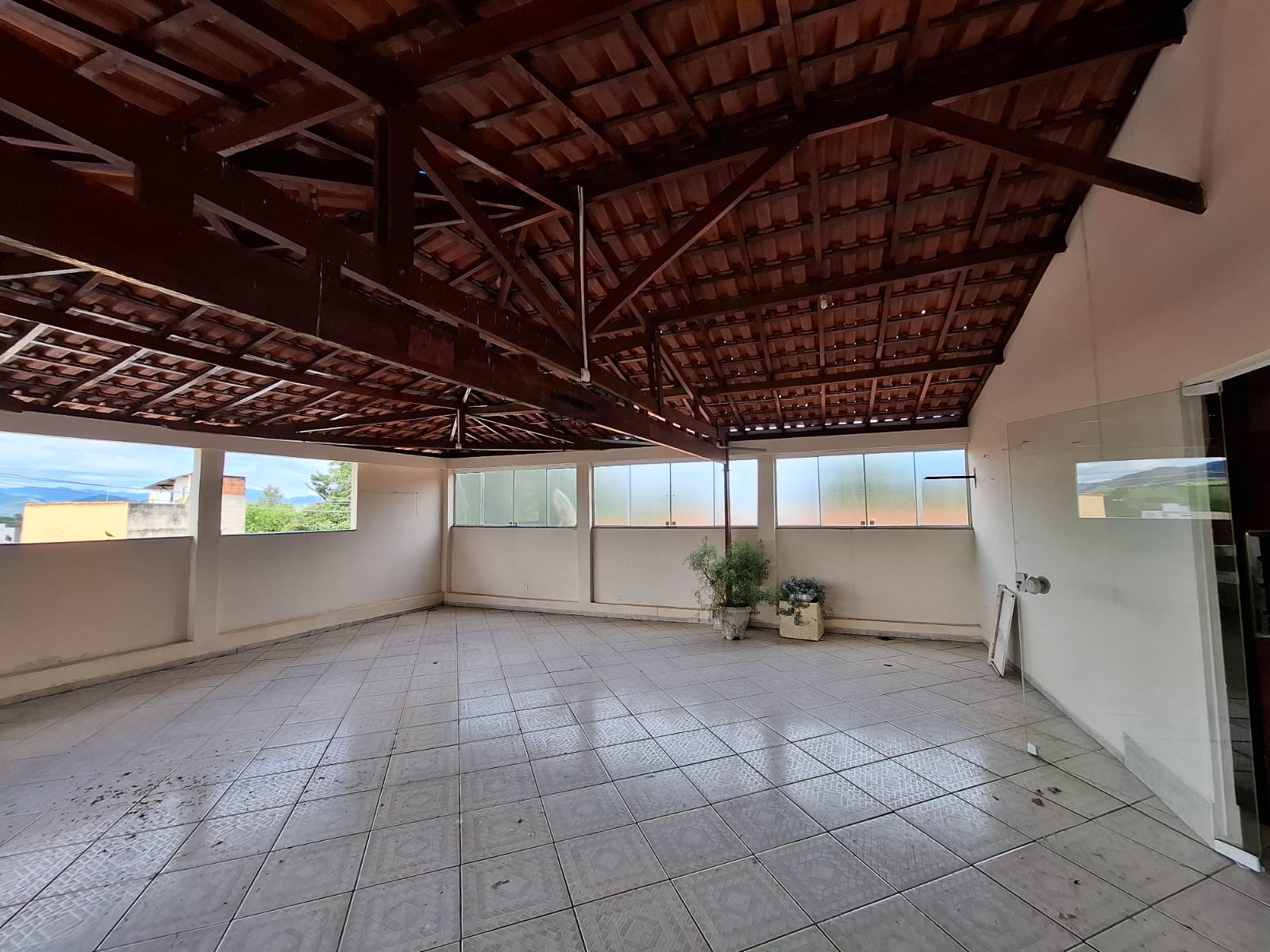 inbound2108935087036327800