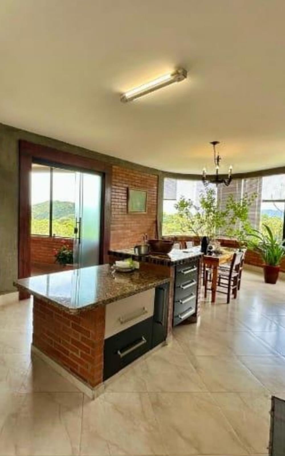 inbound262878833801734783