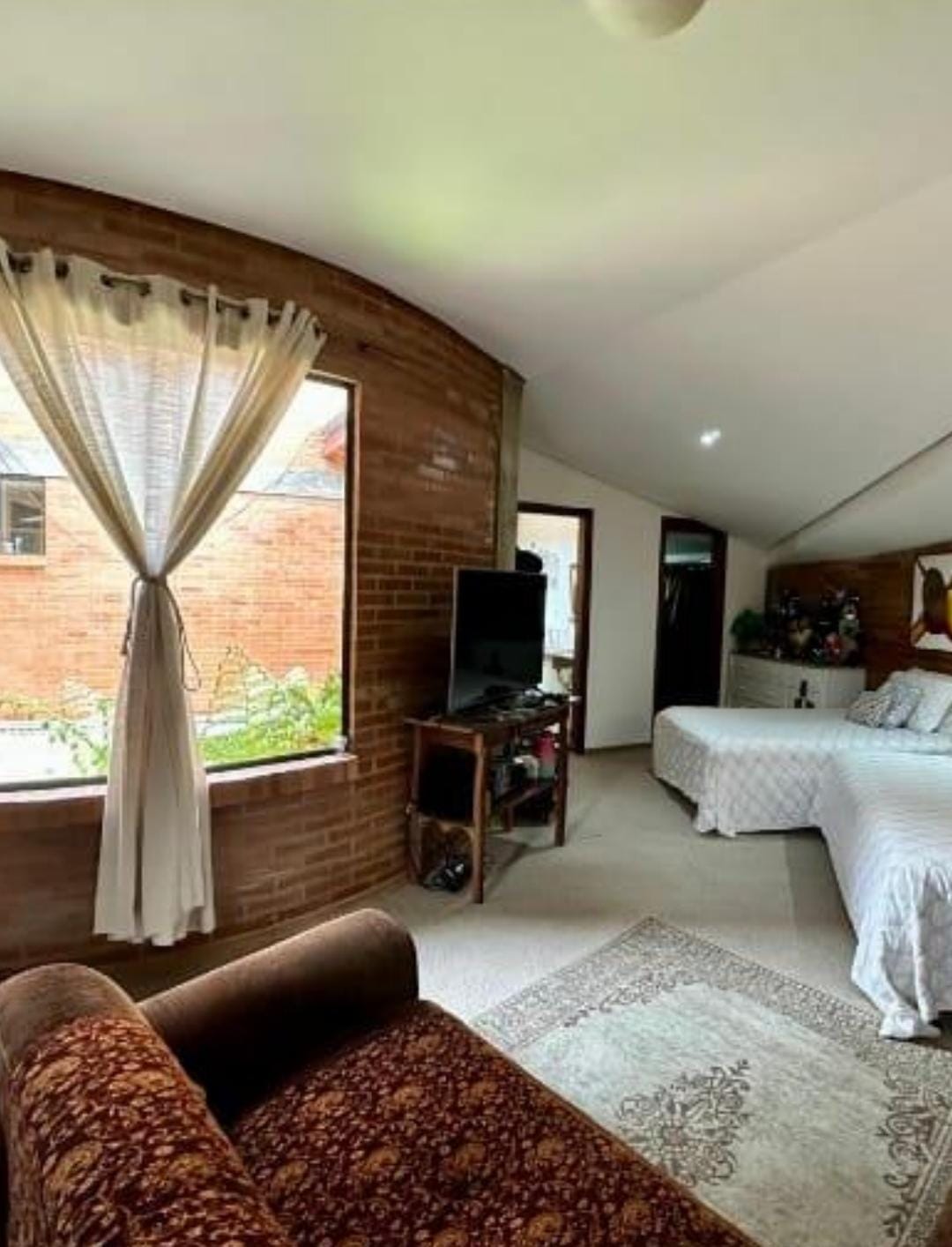 inbound6300158639090368515